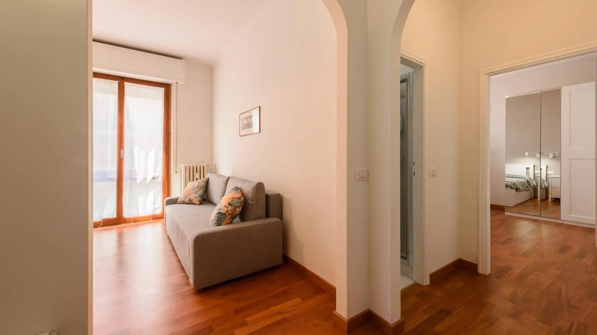 The Luxor Suites - Casentino 8 Флоренция Апартаменты
