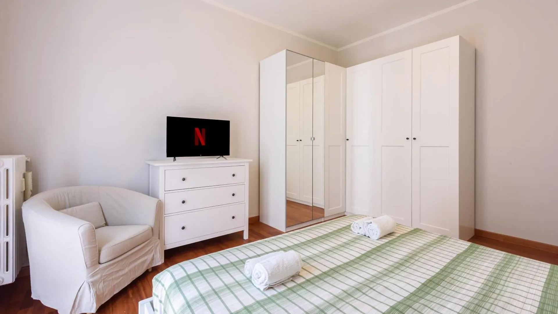 The Luxor Suites - Casentino 8 Флоренция 0*,  Италия