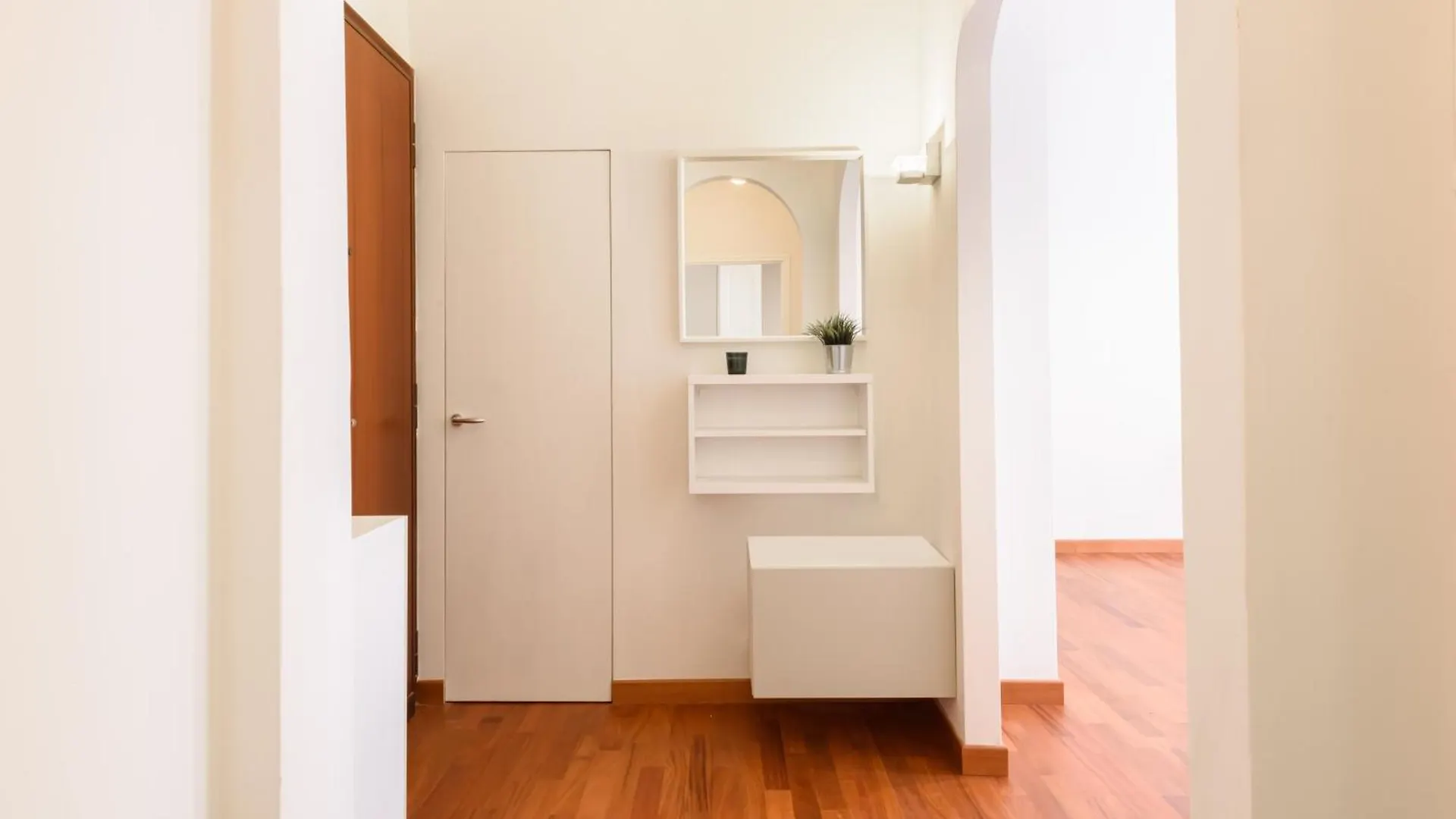 The Luxor Suites - Casentino 8 Florence Italy